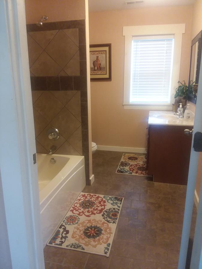 1920s Rock Bungalow - thumb 14