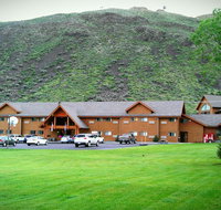 Yellowstone Village Inn and Suites - Accommodation Alabama