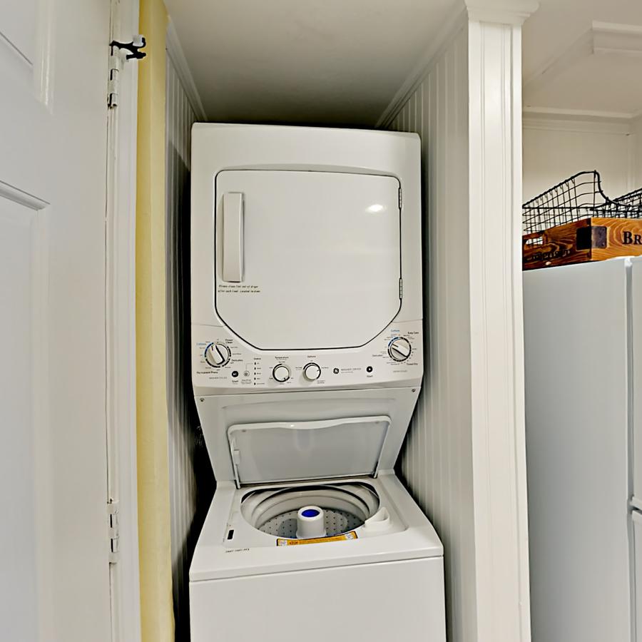 122 Sea Breeze - Sutdio Condo - thumb 1