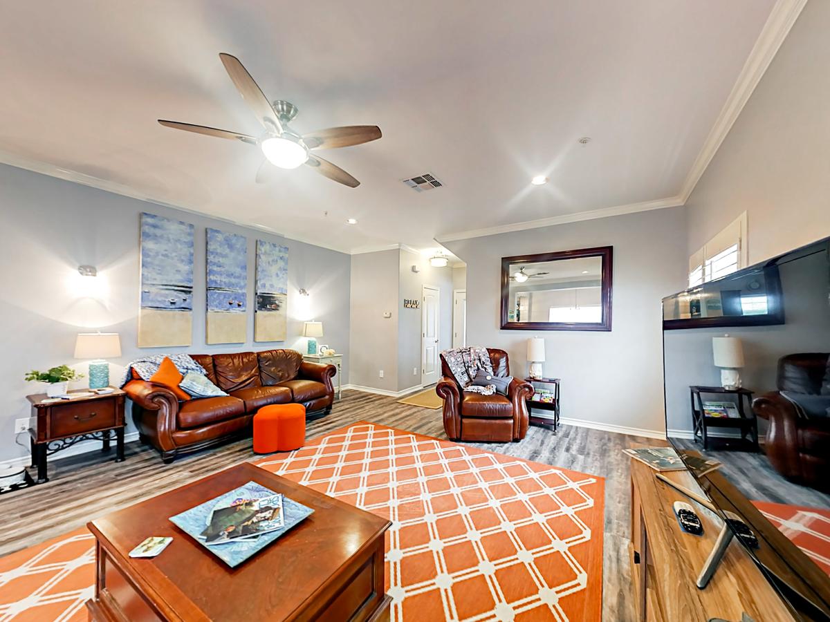 Port A Condo 3021 - thumb 2