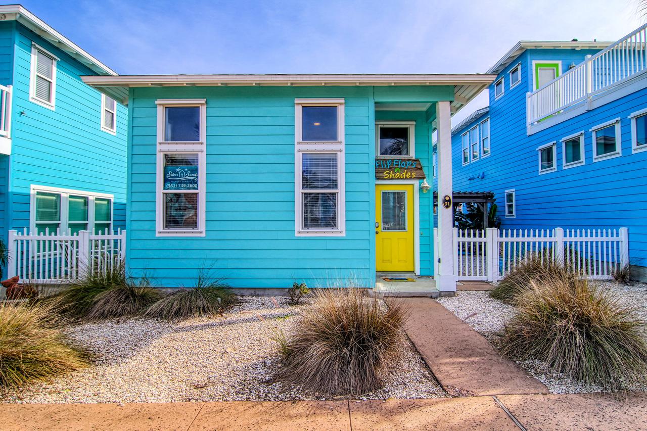 Flip Flops And Shades Home - thumb 28