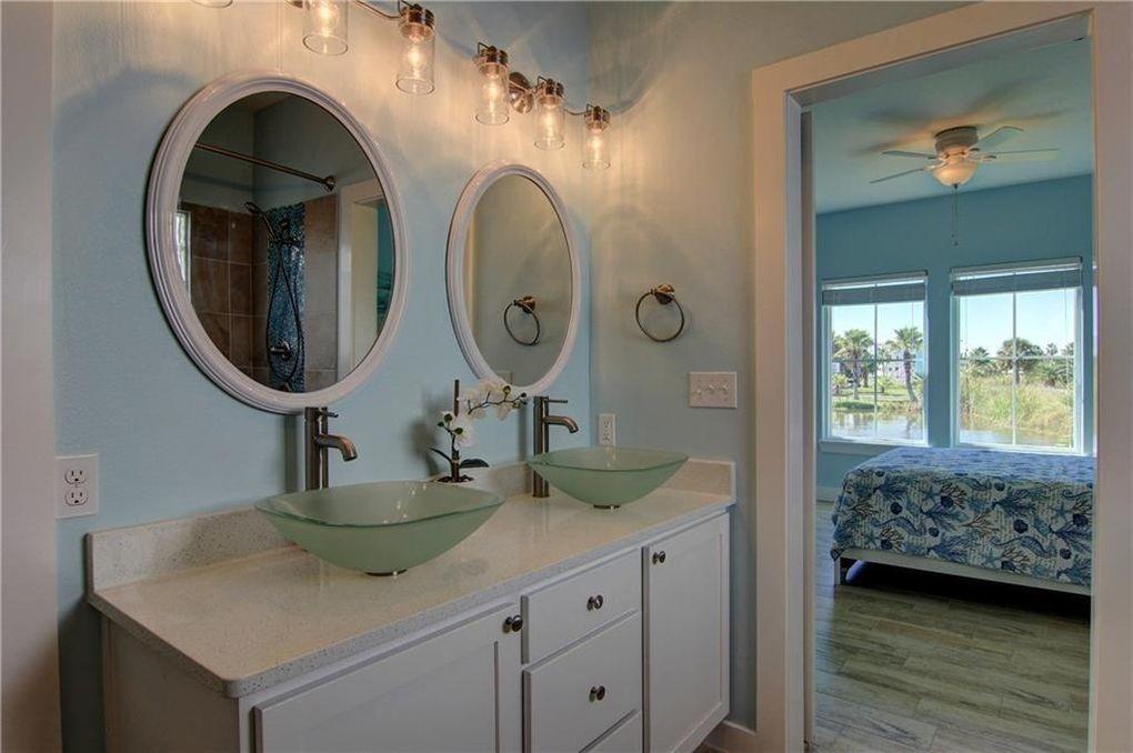 190 Mustang Royale Home - thumb 3