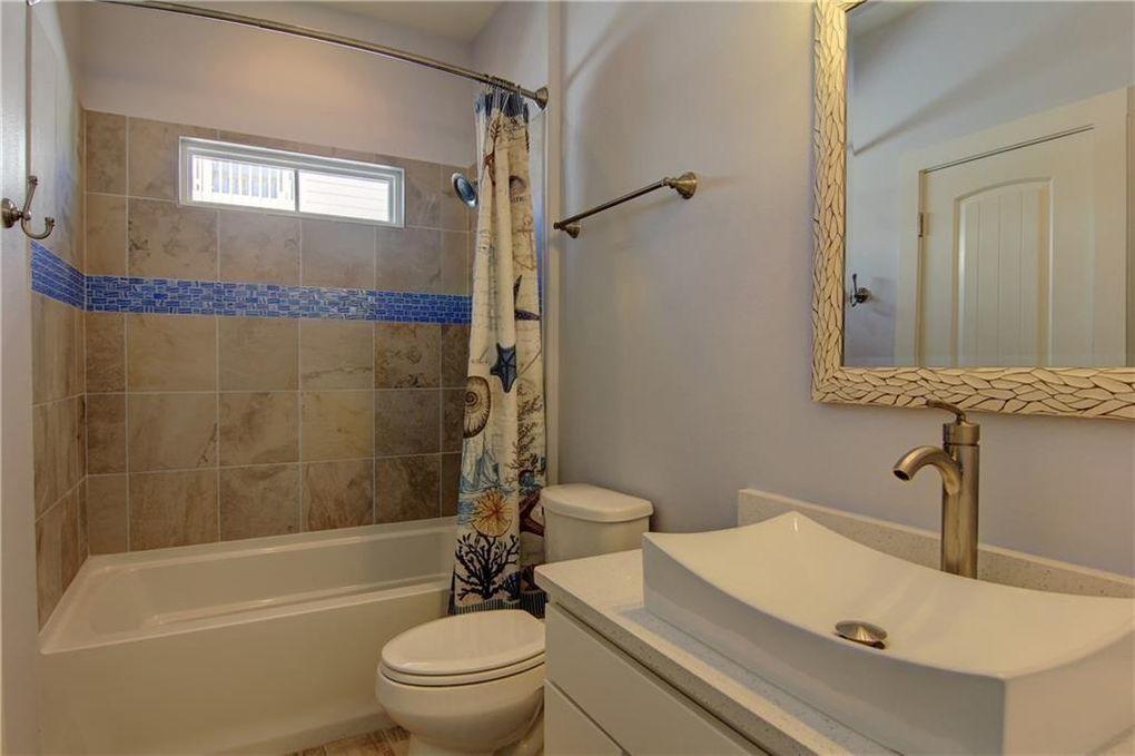 190 Mustang Royale Home - thumb 20