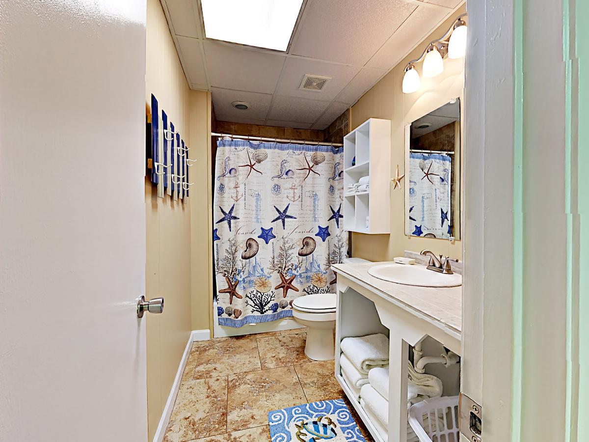 41Ir: Beach Retreat Condo - thumb 10