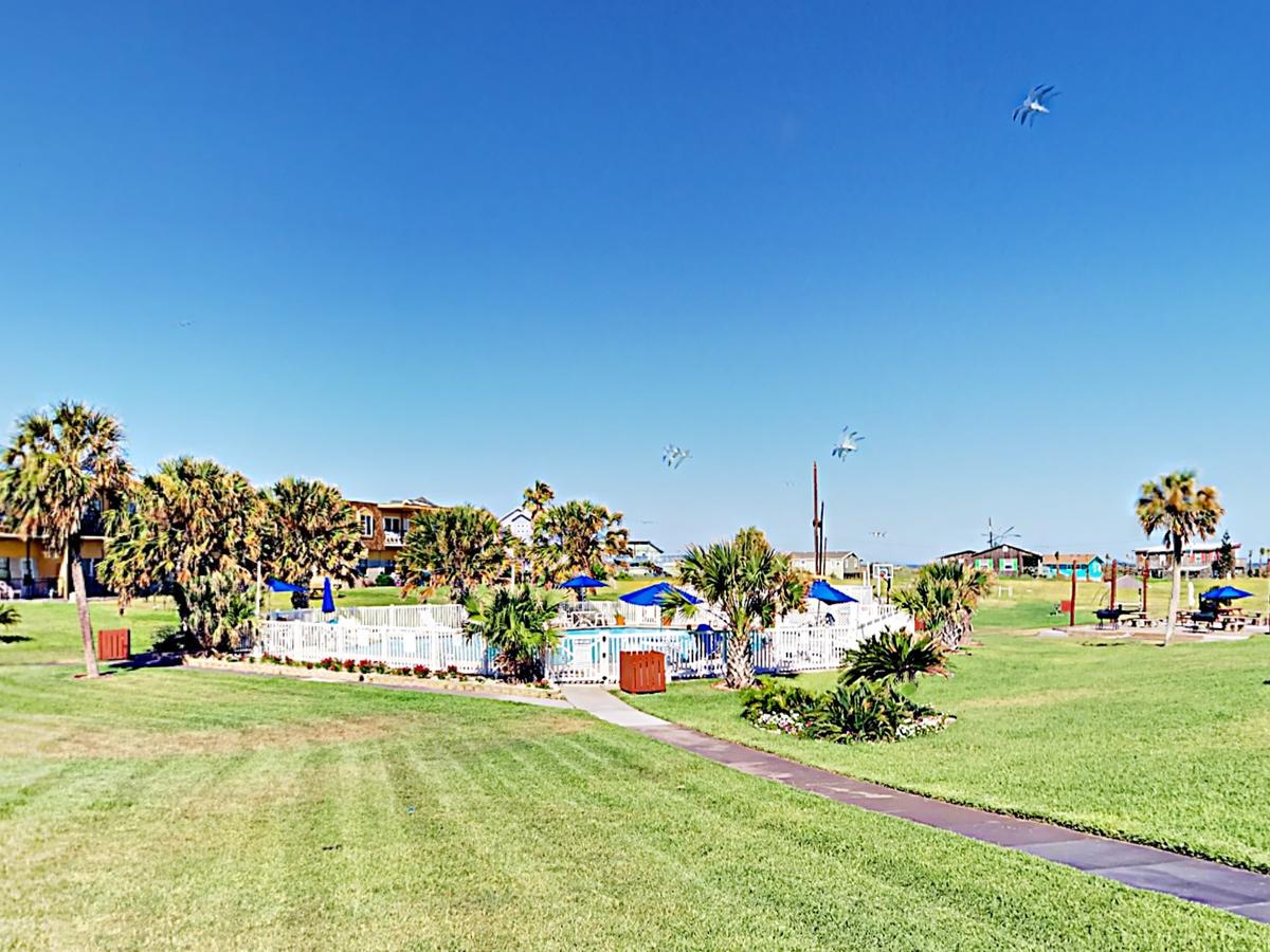 41Ir: Beach Retreat Condo - thumb 11