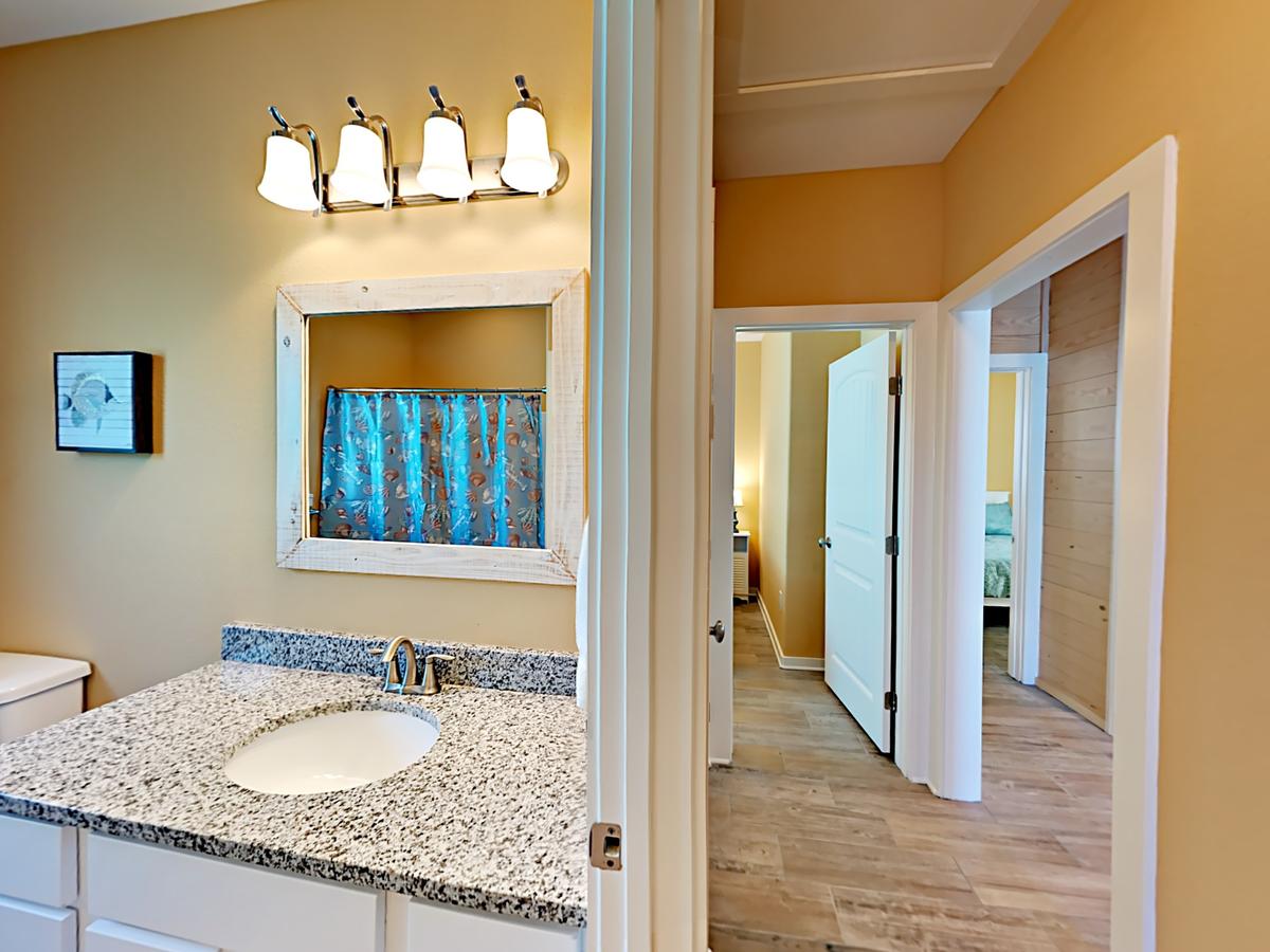 The Lemony Anemone Cottage - thumb 6