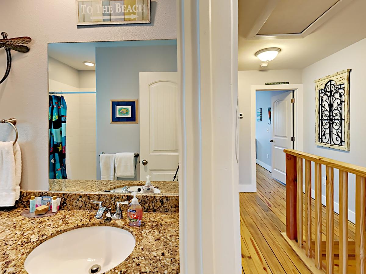 The Commons 704 - Three Bedroom Townhome - thumb 4