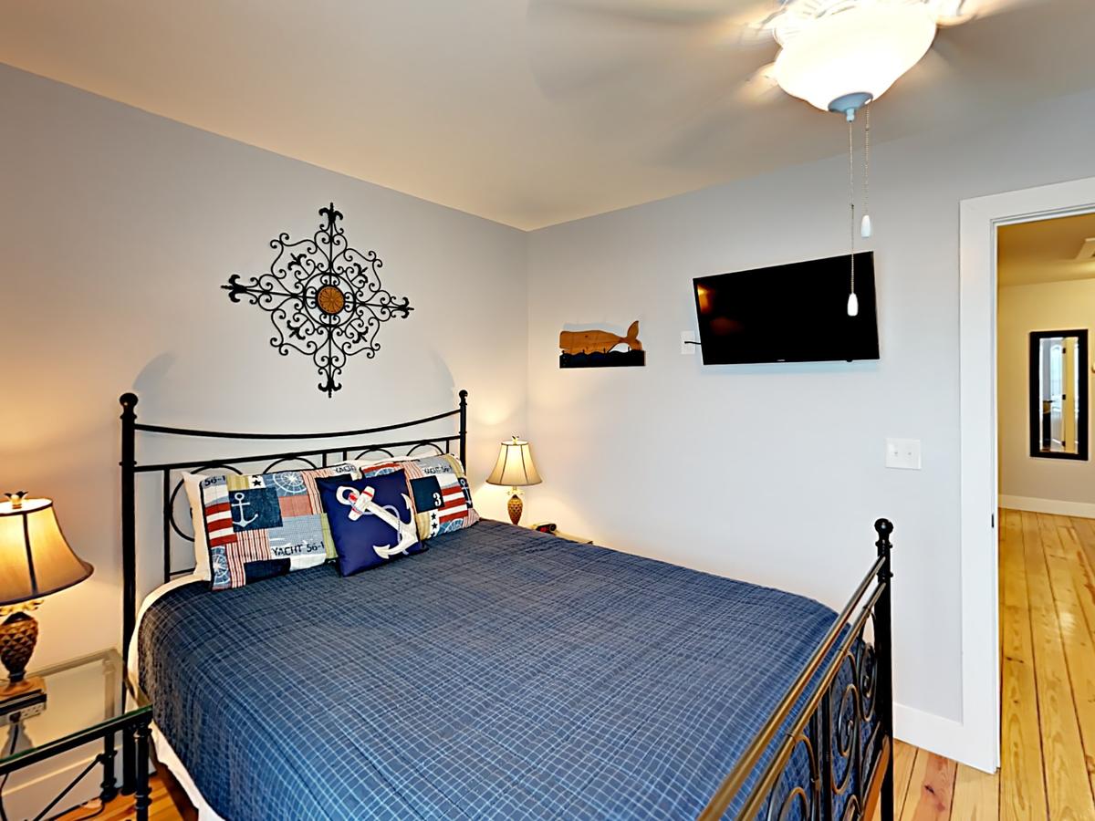 The Commons 704 - Three Bedroom Townhome - thumb 15