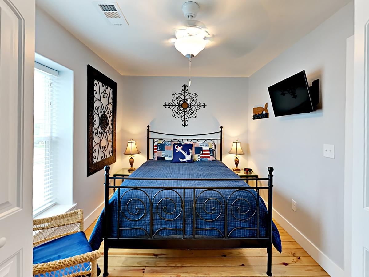 The Commons 704 - Three Bedroom Townhome - thumb 0