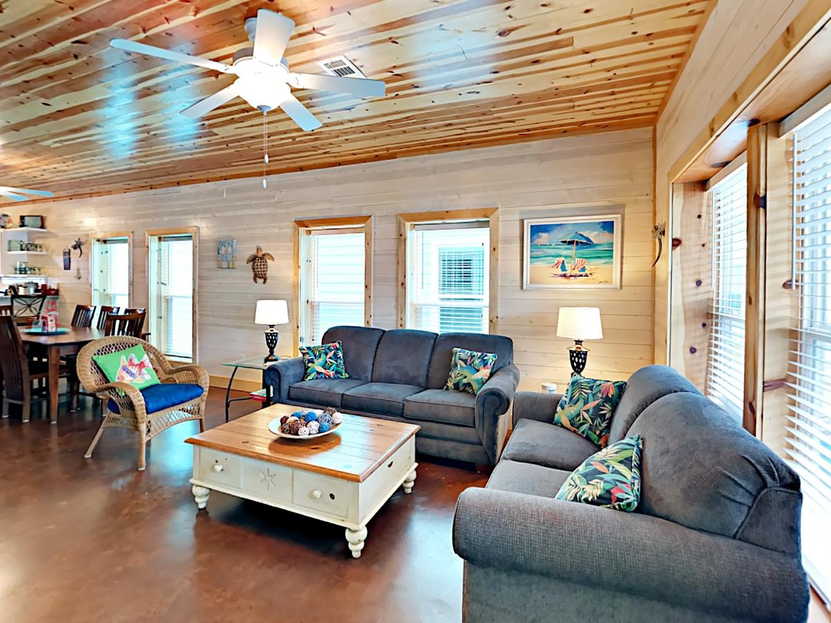 The Commons 704 - Three Bedroom Townhome - thumb 7