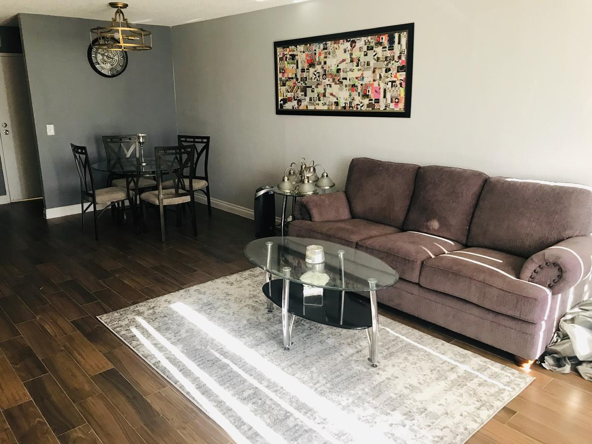 Amazing Master Suite In Shared 2/B Condo Behind Convention Center - thumb 10