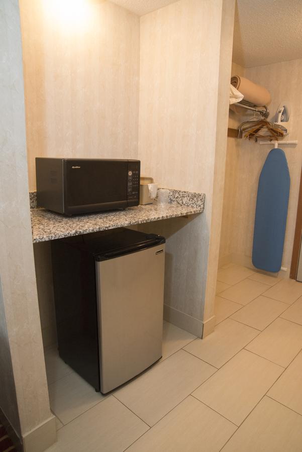 Hampton Falls Inn - thumb 30