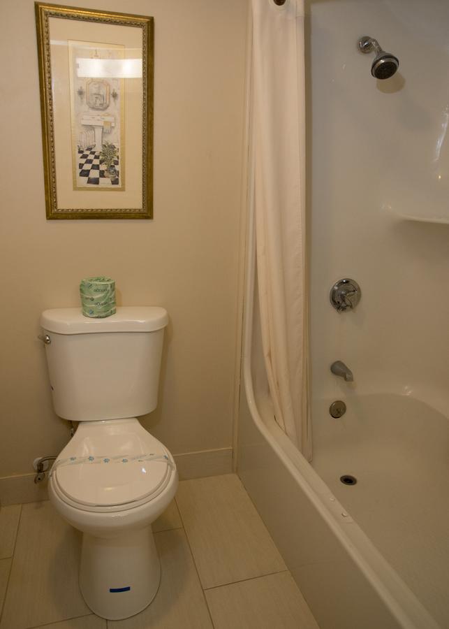 Hampton Falls Inn - thumb 36