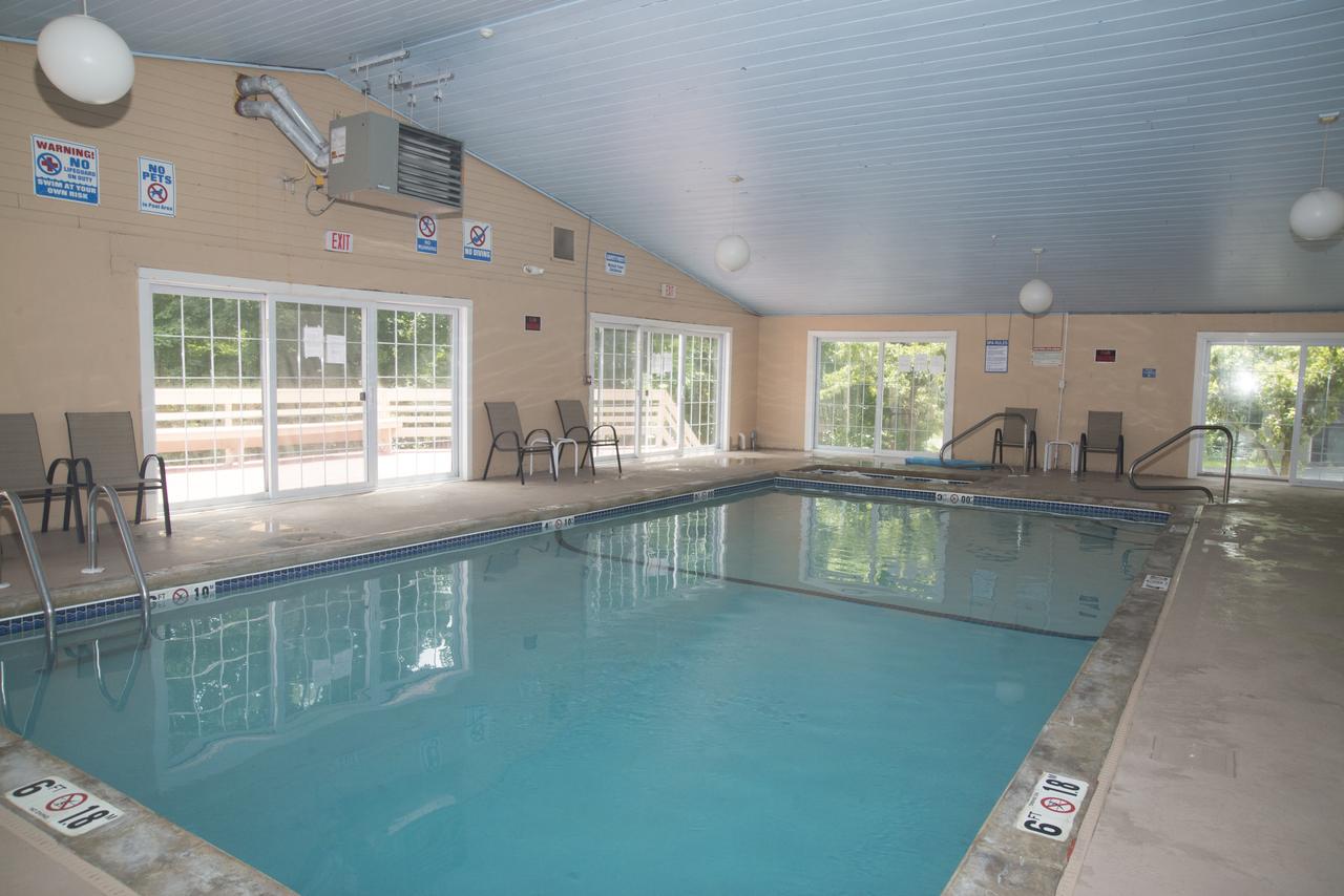 Hampton Falls Inn - thumb 8