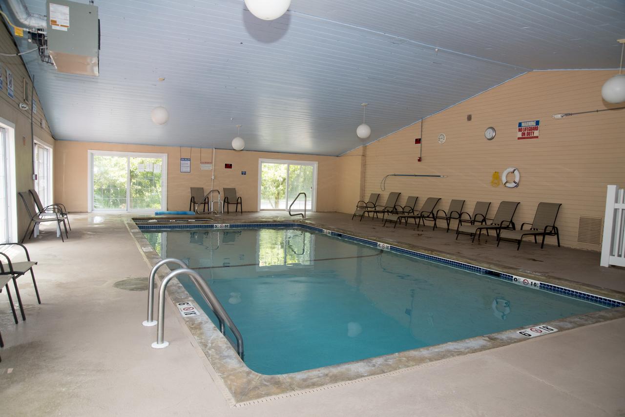 Hampton Falls Inn - thumb 6