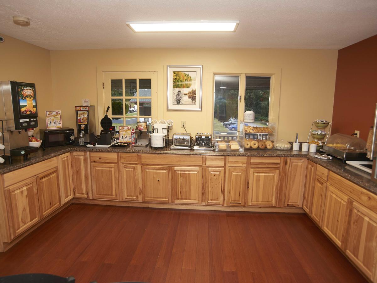 Swiss Chalets Village Inn - thumb 12