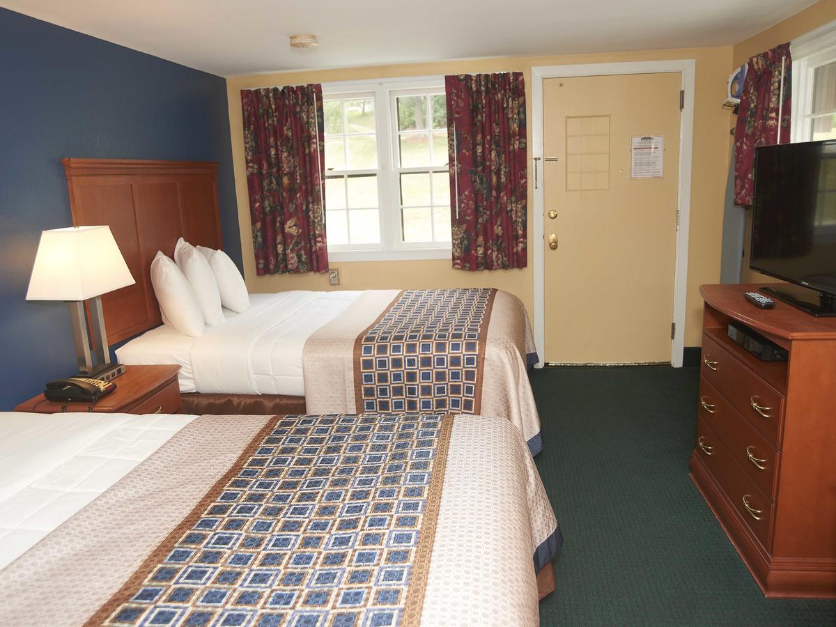 Swiss Chalets Village Inn - thumb 13