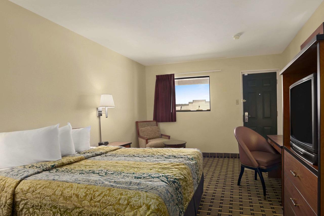 Travelodge By Wyndham Clovis - thumb 29