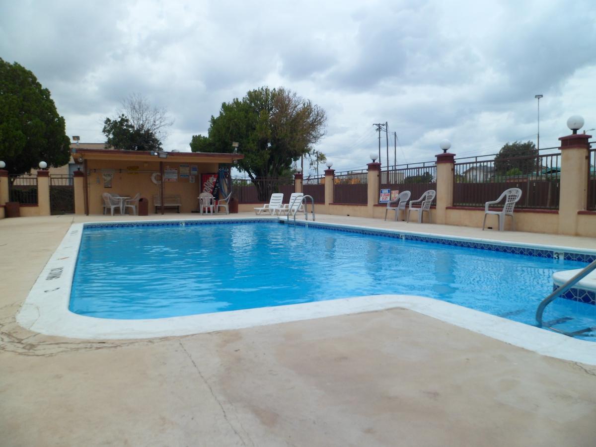 Carlsbad Inn - thumb 20