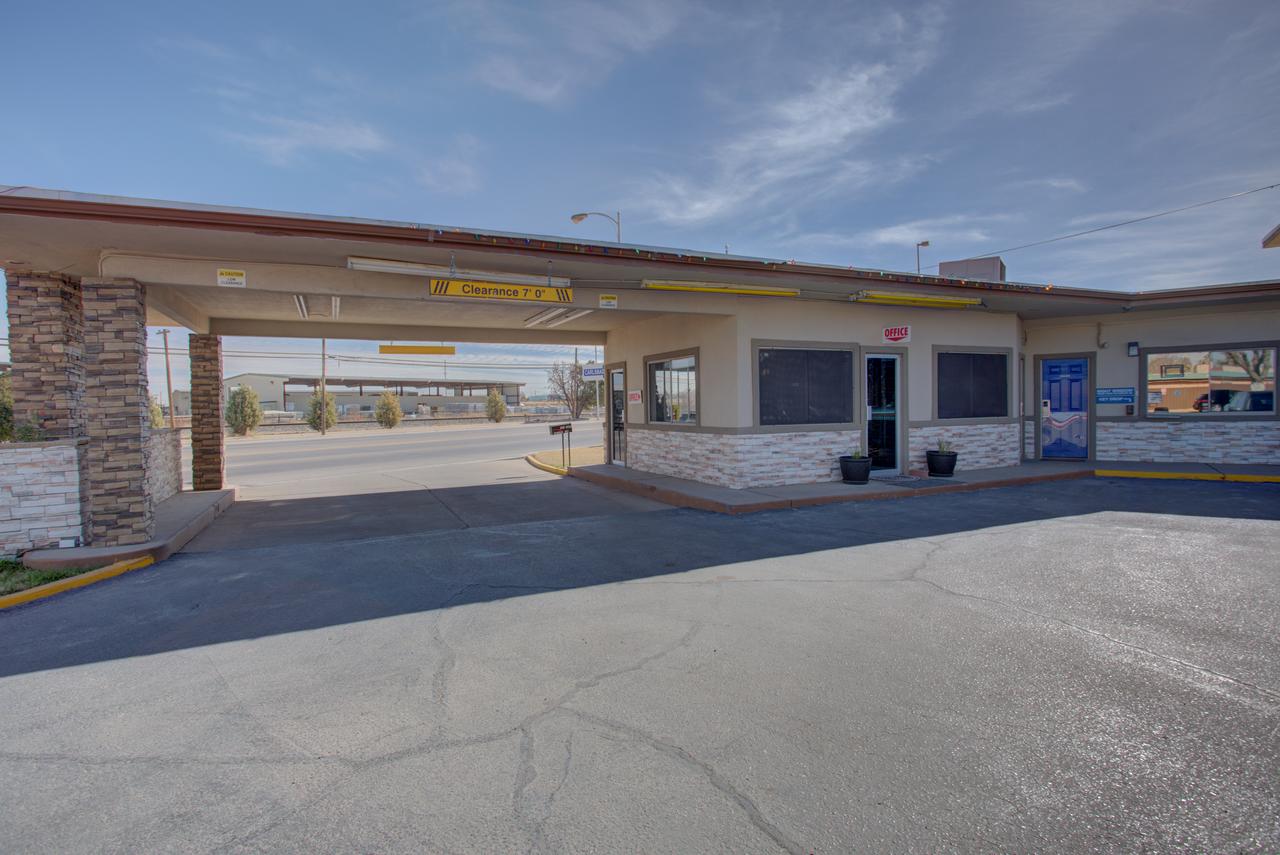 Carlsbad Inn - thumb 12