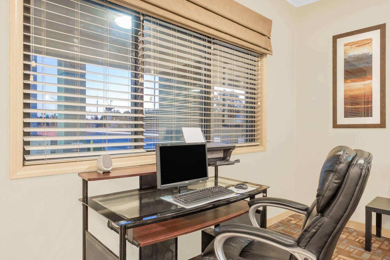 Days Inn By Wyndham Roswell - thumb 7