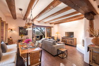 1 Bedroom - 5 Min. Walk to Canyon Rd. - Buena Suerte Accommodation Alabama