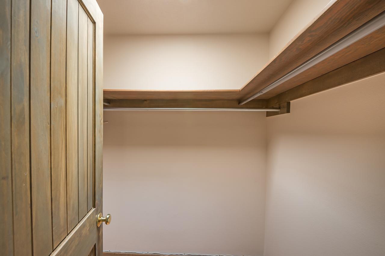 2 Bedroom - 10 Min. Walk To Plaza - Alegre - thumb 11