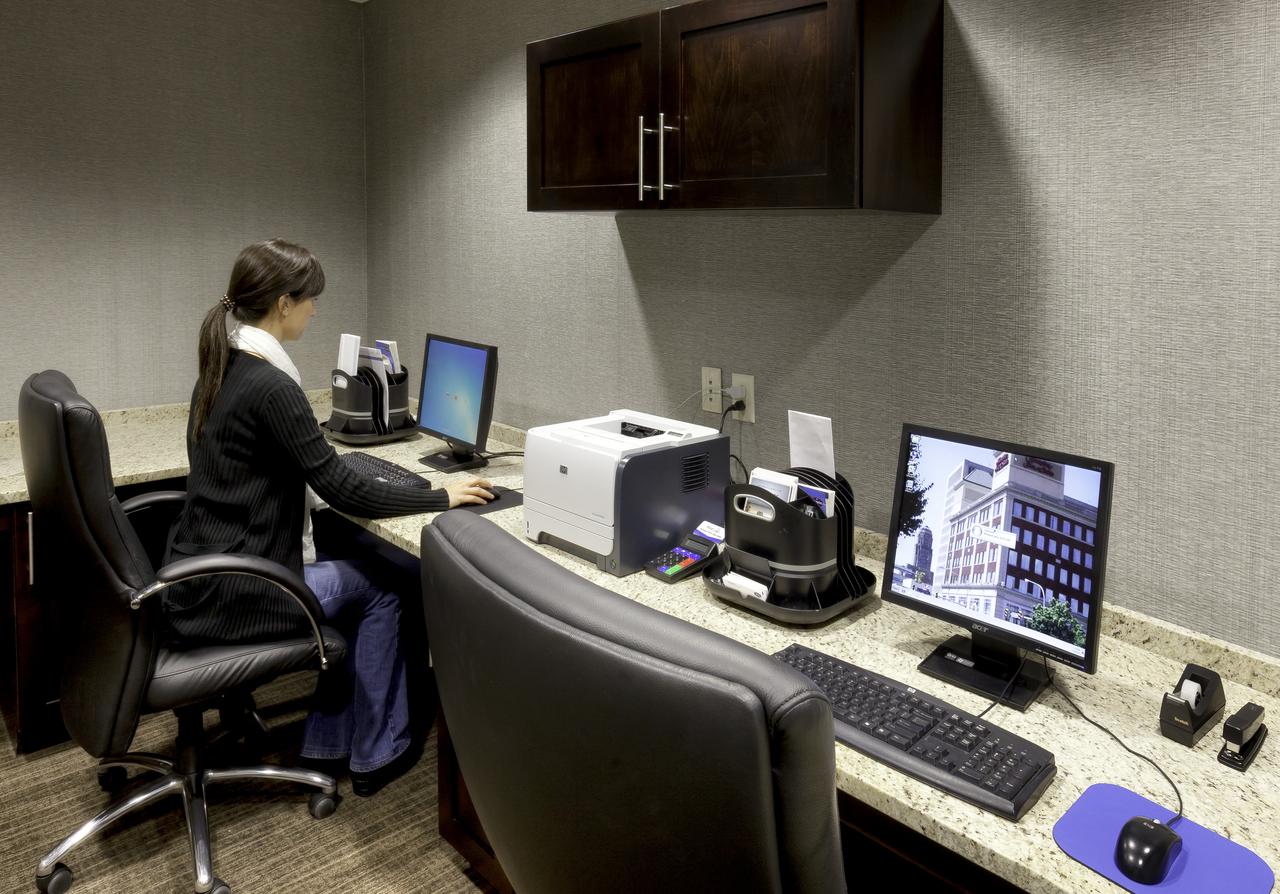 Hampton Inn & Suites Buffalo/Downtown - thumb 10