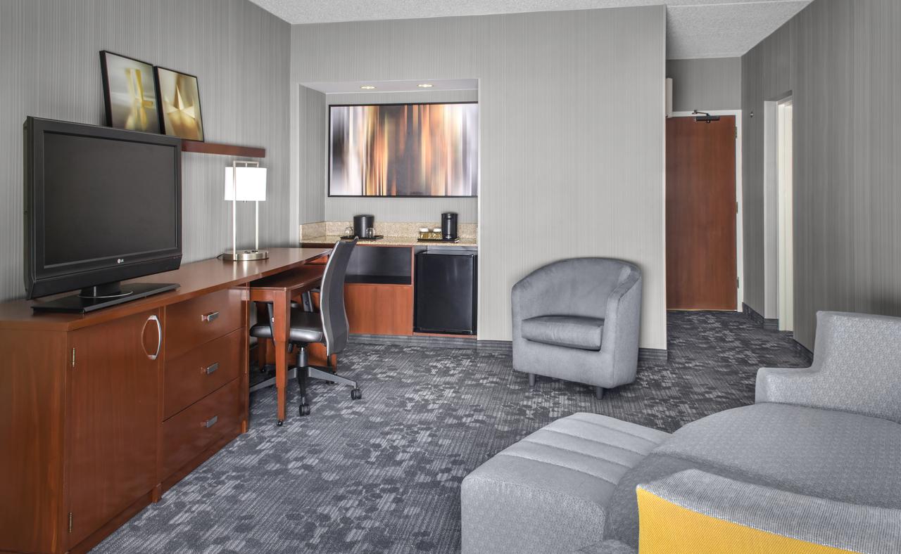 Courtyard By Marriott Rye - thumb 12