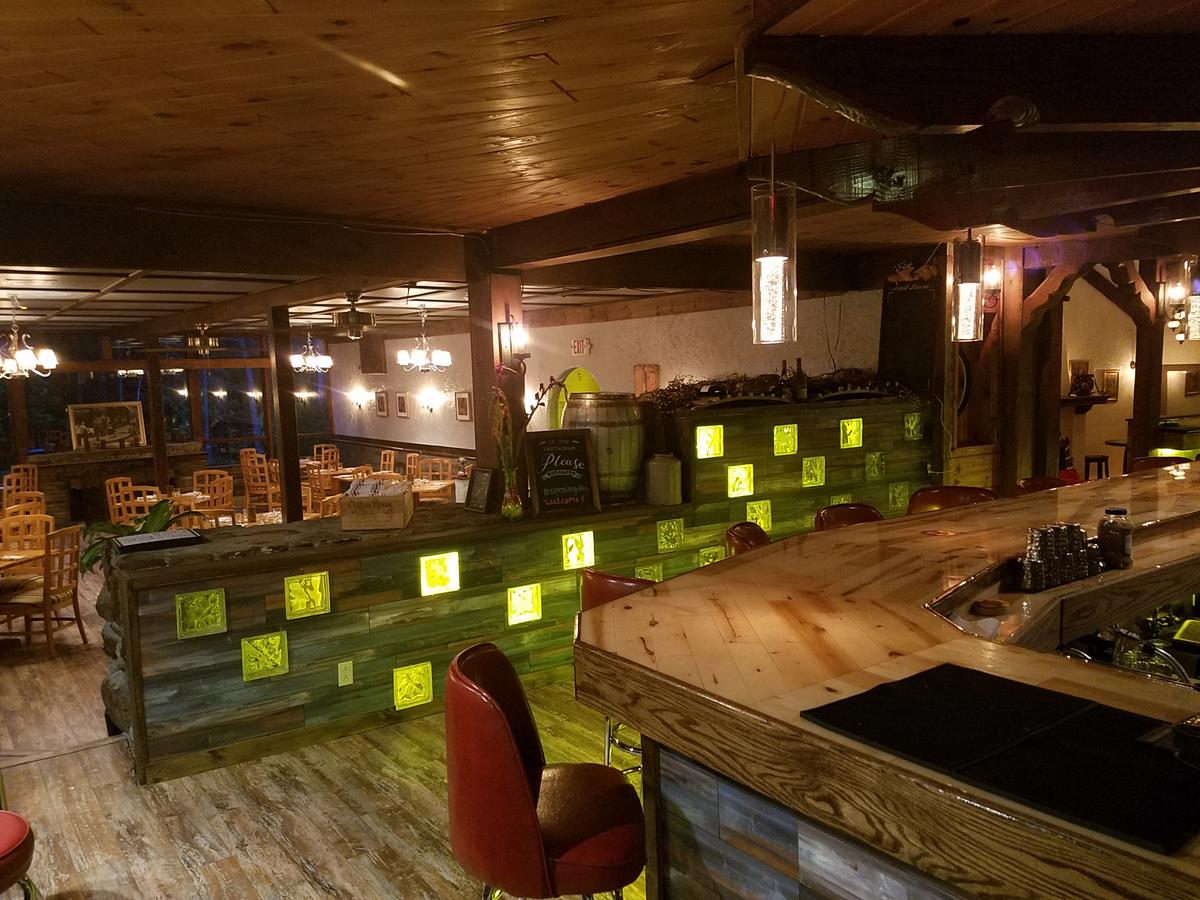 Alpine Inn - thumb 7