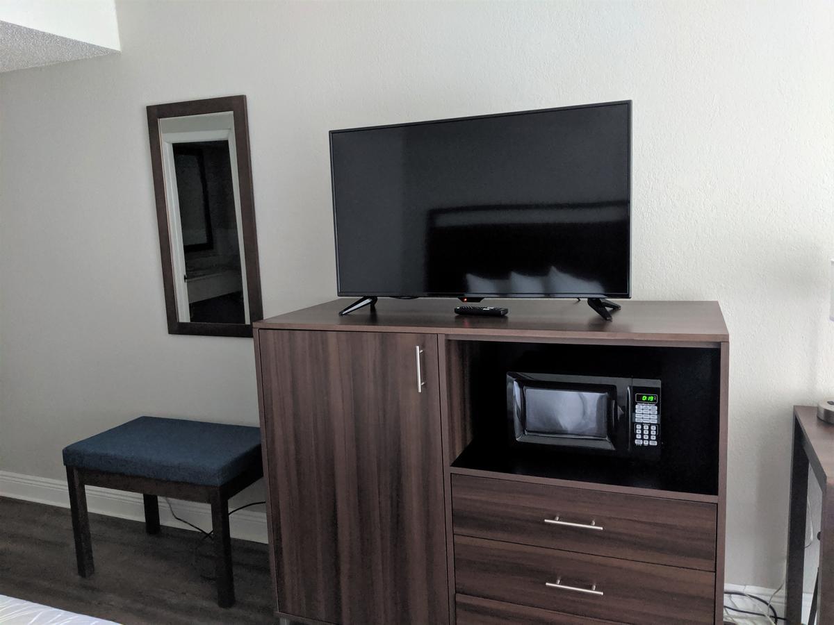 Lakefront Terrace Resort - thumb 2