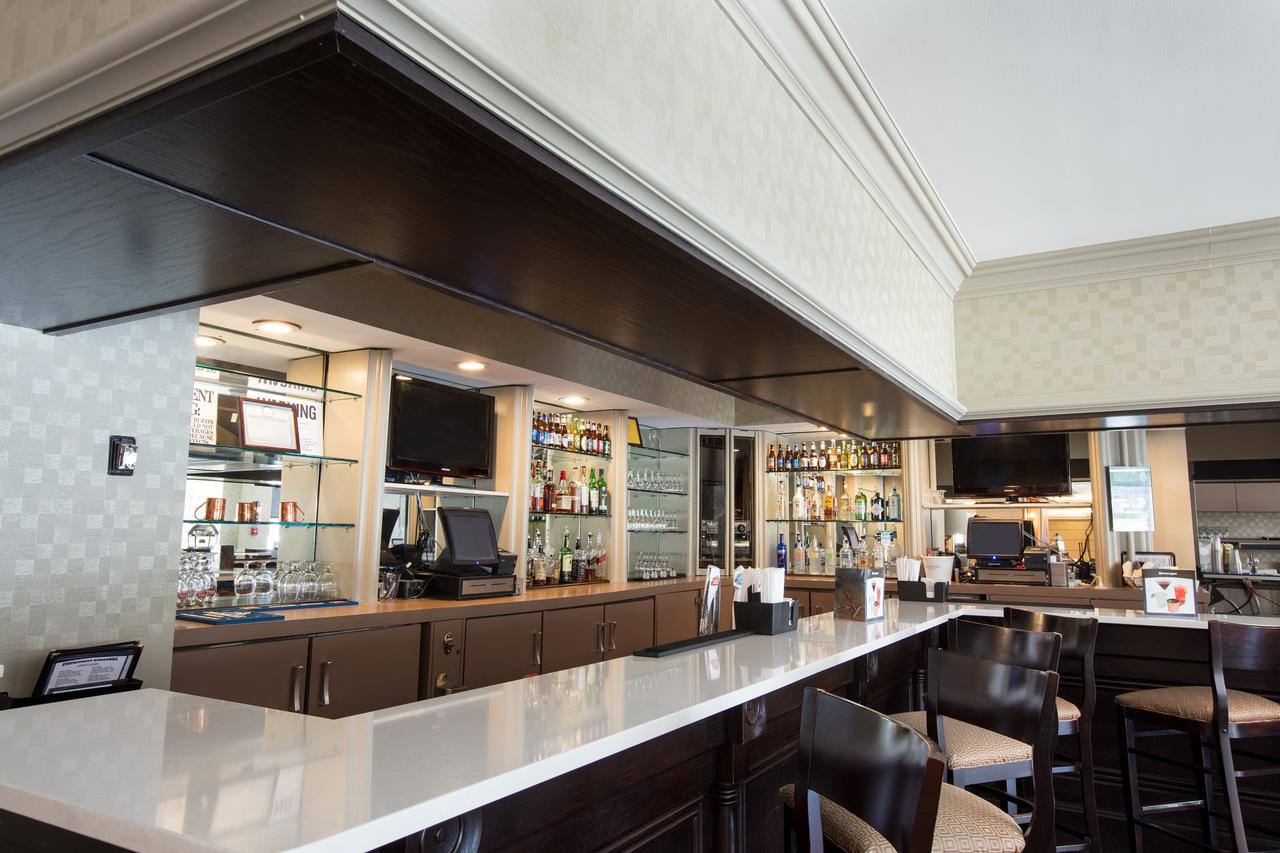 Holiday Inn Downtown Rochester - thumb 1