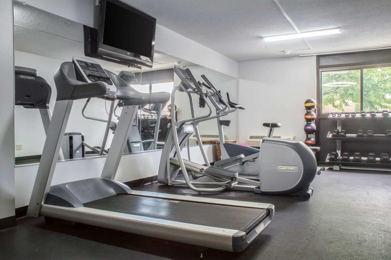 Rodeway Inn Rochester Airport - thumb 12