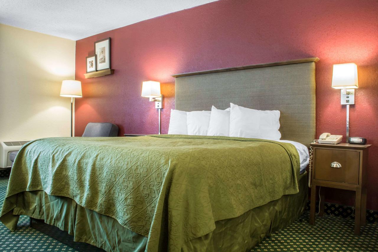 Rodeway Inn Rochester Airport - thumb 10