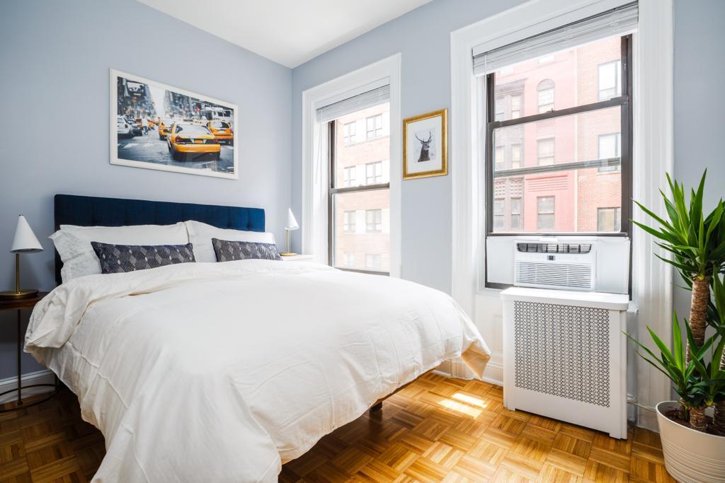 AMAZING 2 BEDROOM/3BED FULL APARTMENT TIME SQUARE/BROADWAY/CENTRAL PARK - thumb 2