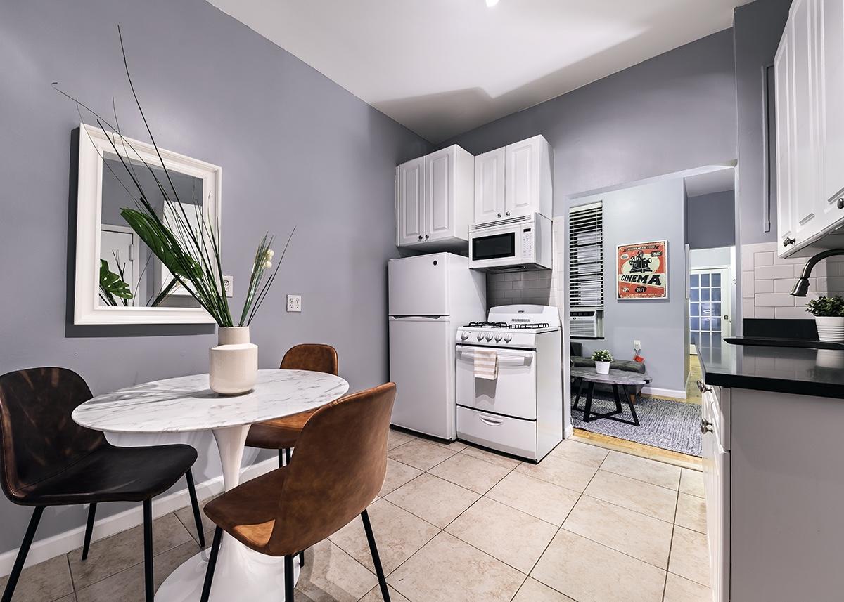 AMAZING 2 BEDROOM/3BED FULL APARTMENT TIME SQUARE/BROADWAY/CENTRAL PARK - thumb 4