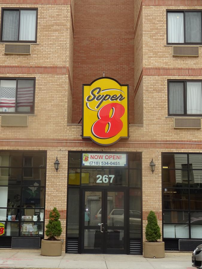 Super 8 By Wyndham Brooklyn / Park Slope Hotel - thumb 1