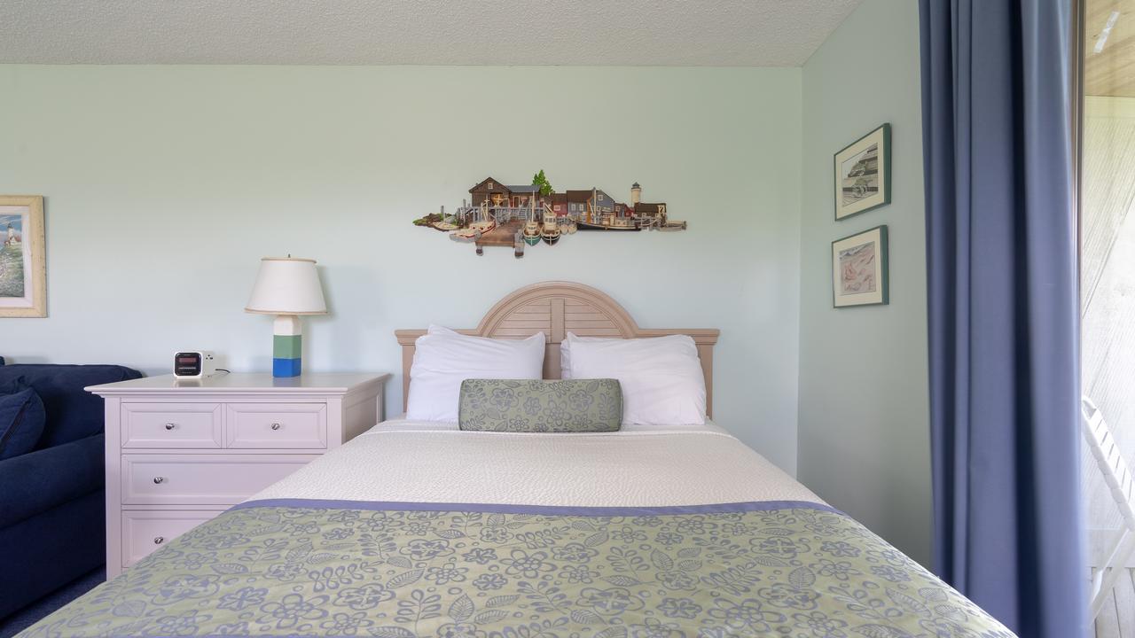 Beachcomber At Montauk - thumb 28