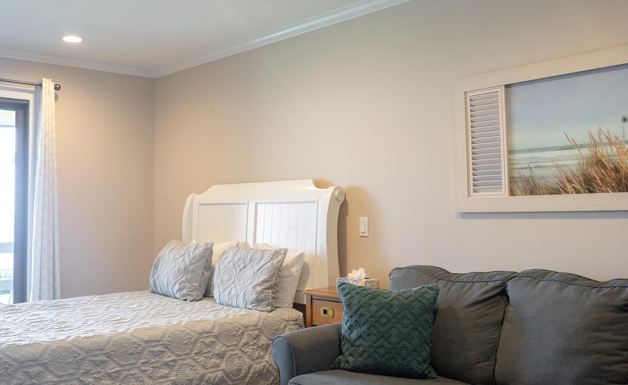 Beachcomber At Montauk - thumb 21