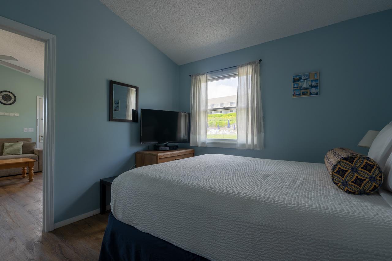 Beachcomber At Montauk - thumb 33