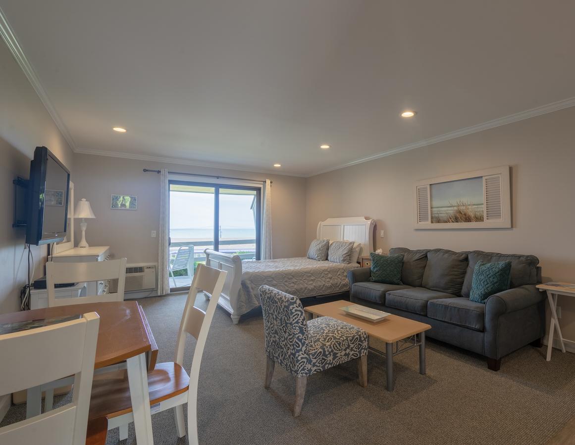 Beachcomber At Montauk - thumb 25