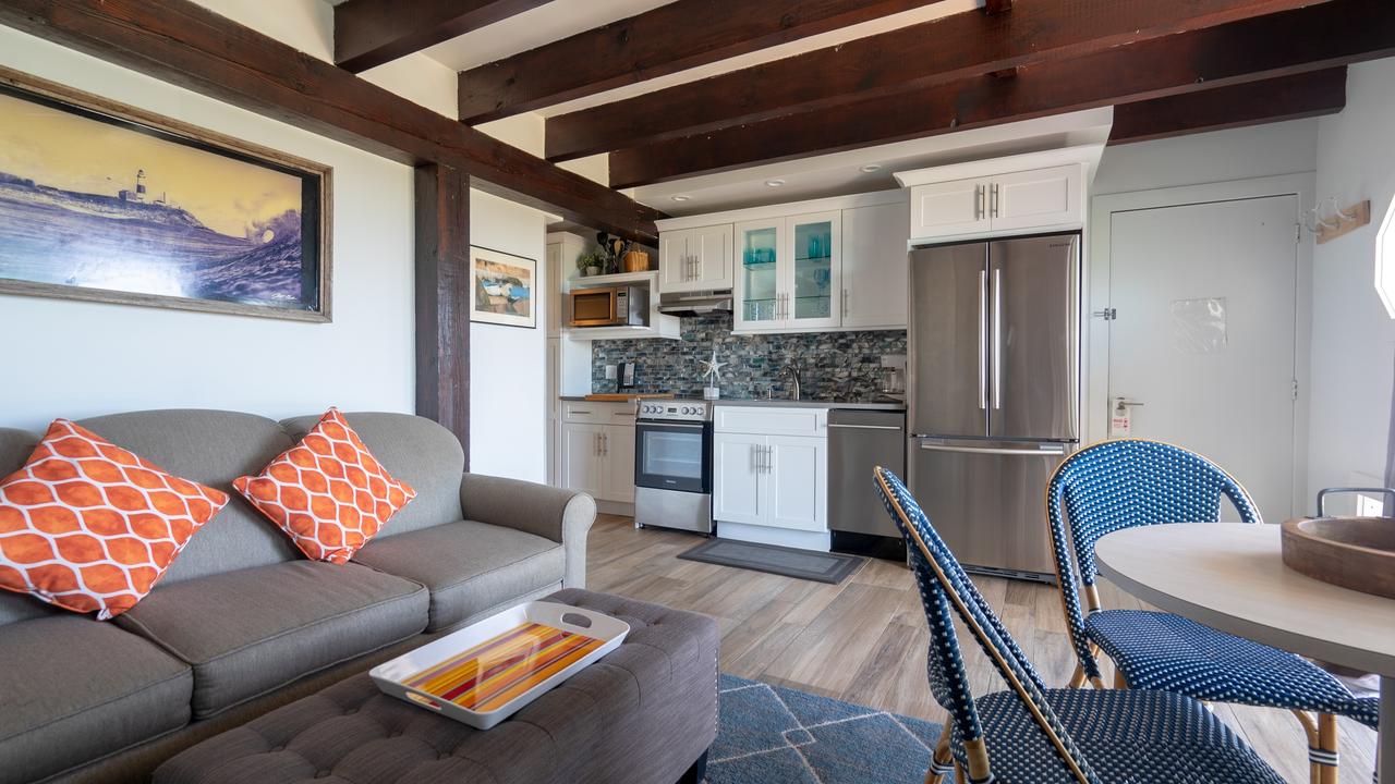 Beachcomber At Montauk - thumb 12