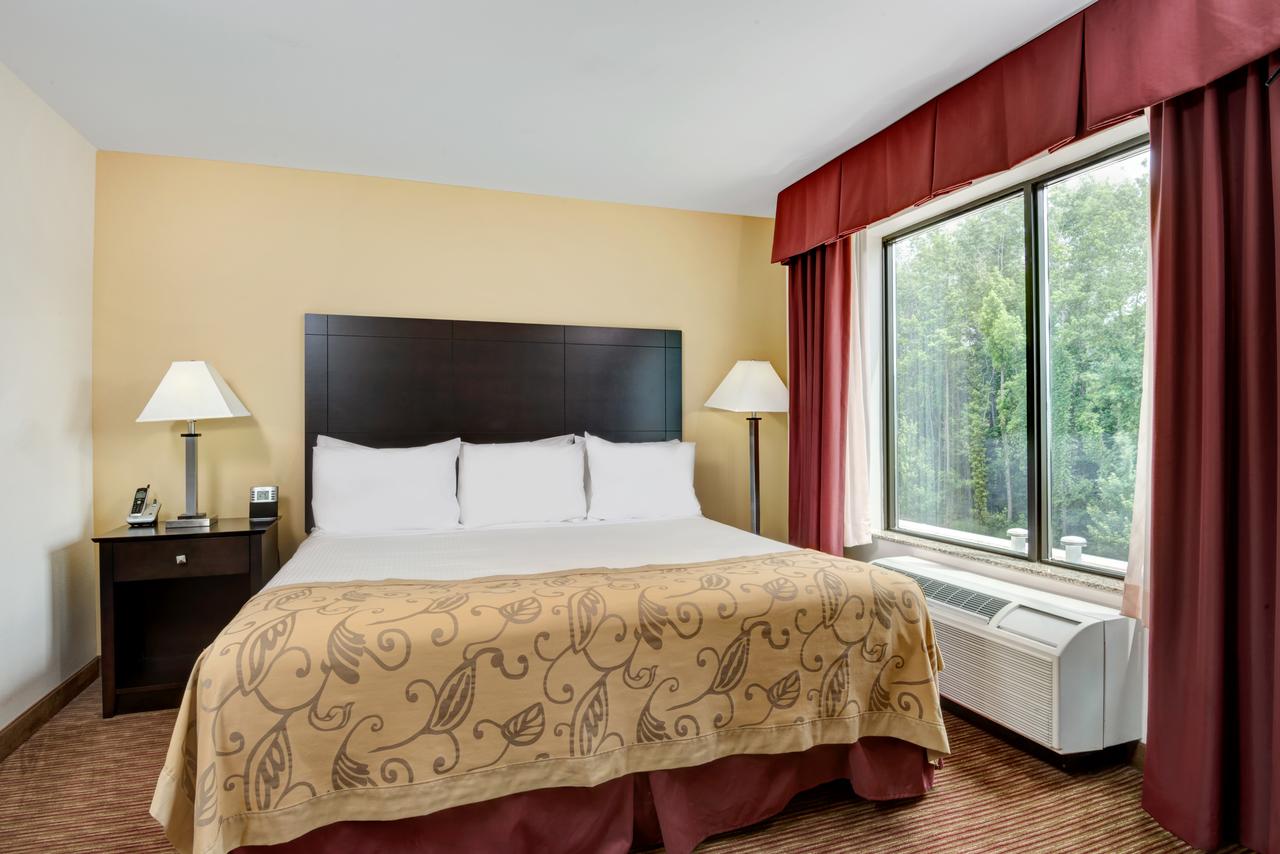 Wingate By Wyndham State Arena Raleigh/Cary Hotel - thumb 14