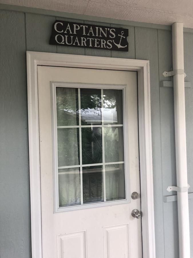 Captainâ€™s Quarters - thumb 13