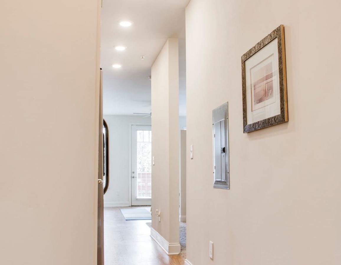 South Summit Apartment - thumb 3