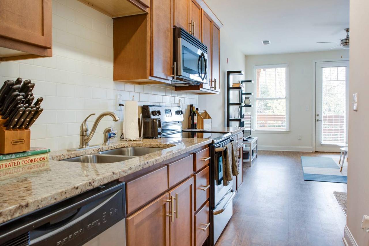 South Summit Apartment - thumb 0