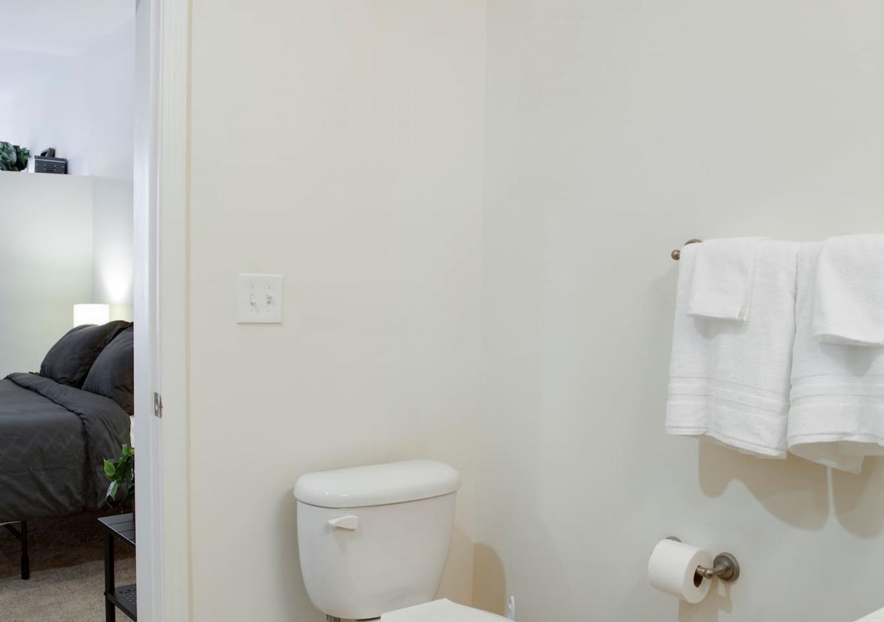 South Summit Apartment - thumb 40