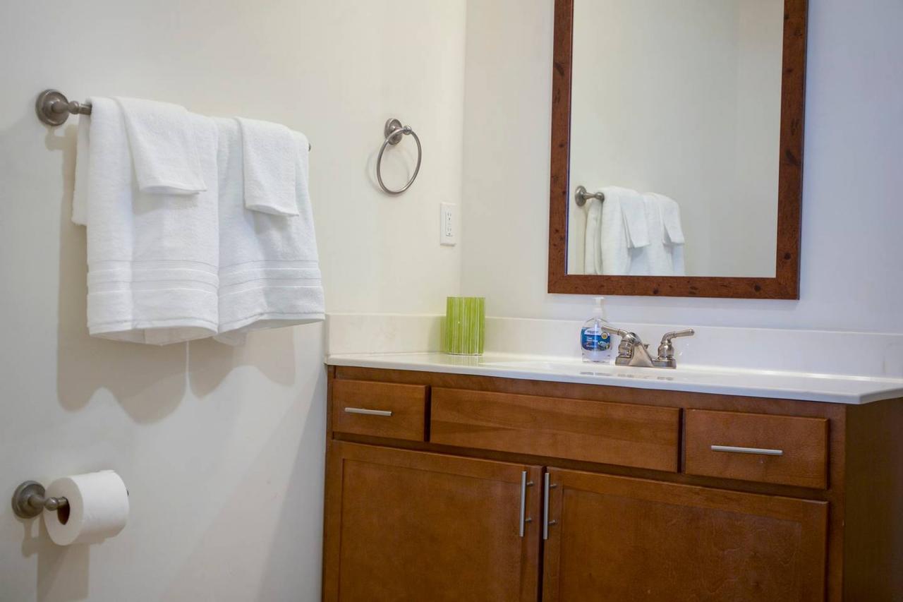 South Summit Apartment - thumb 11