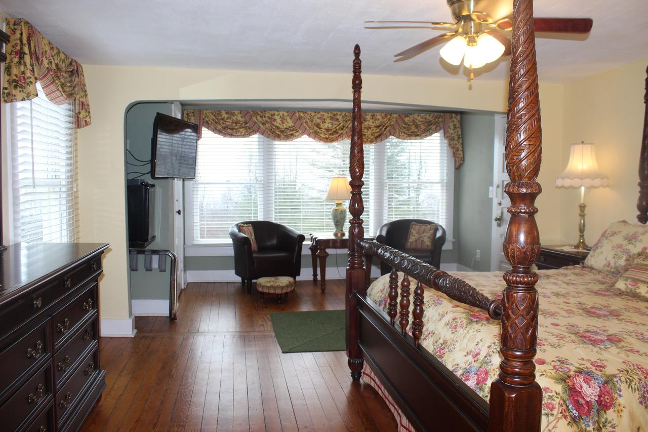 Echo Mountain Inn - thumb 6