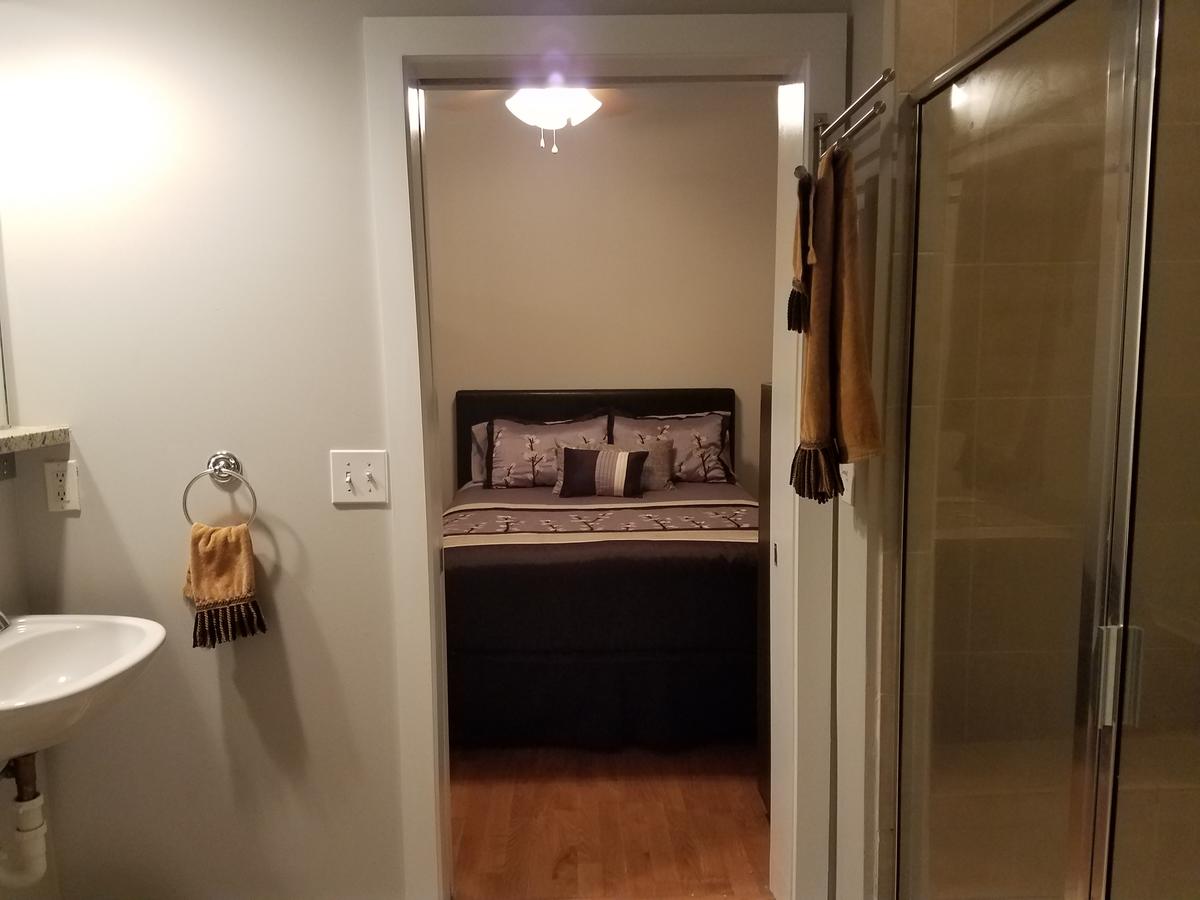 Beautiful Uptown Condo In The City Center - thumb 3